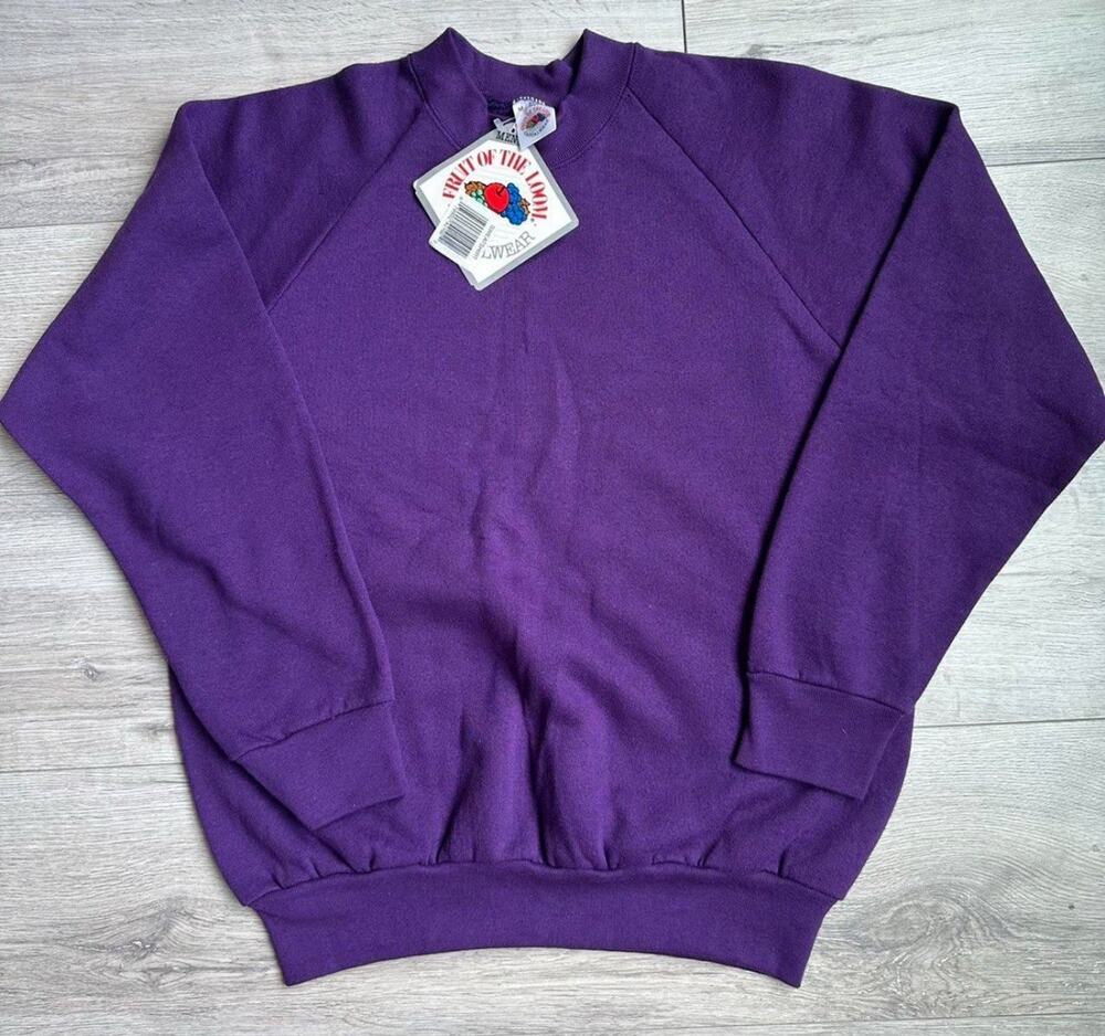 Vintage Fruit Of Loom Women’s Medium Purple Sweatshirt Blank (Minor Stains)
